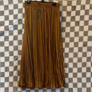 Tahari Women’s NWT Golden Brown Maxi Skirt Size M/Medium